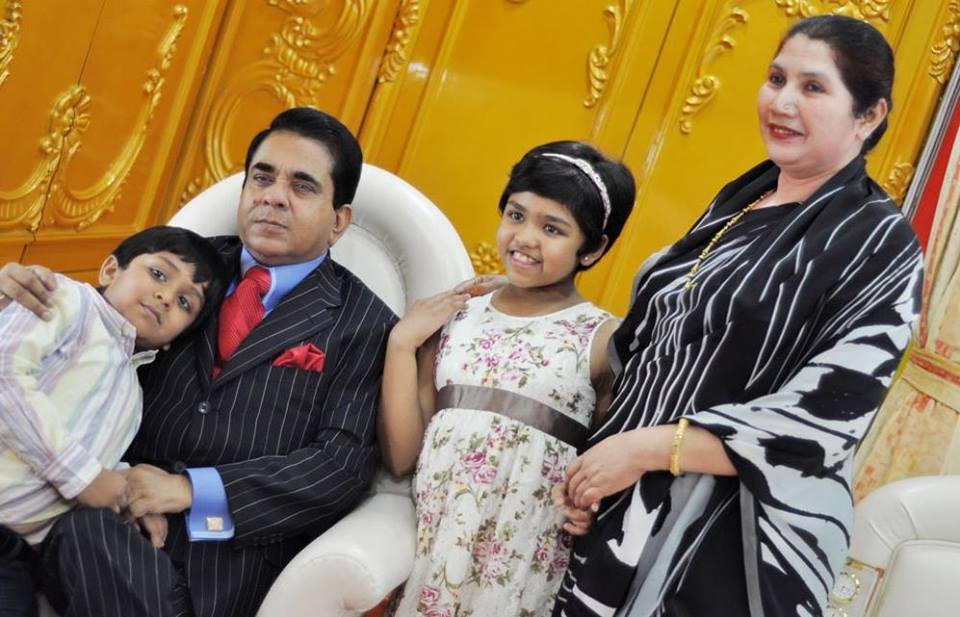 1962776_1605736859660000_679074152839106776_n