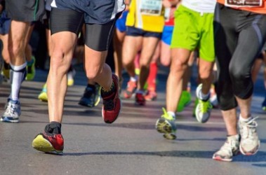 people-running-a-marathon